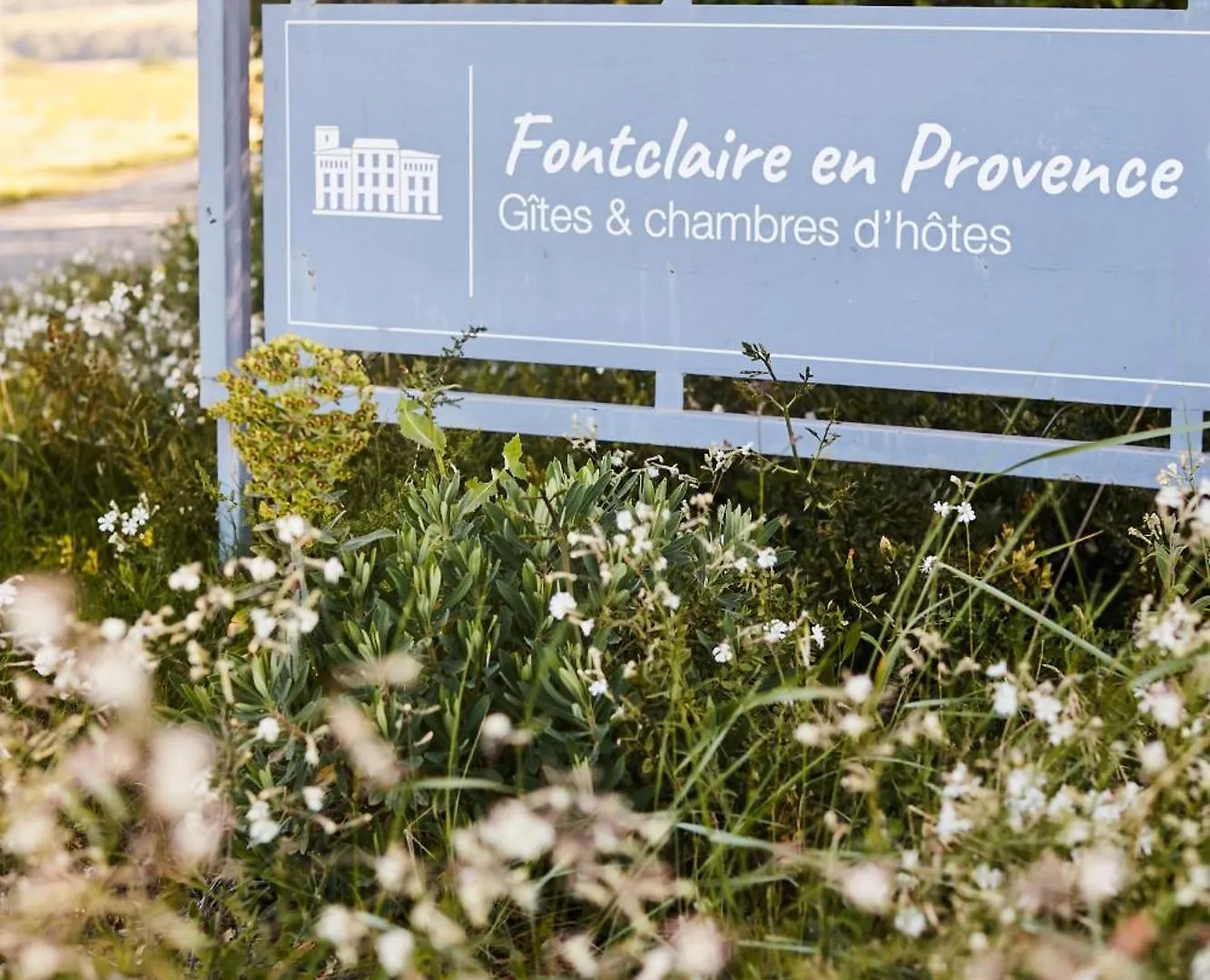 Fontclaire En Provence Bed and Breakfast Uchaux 3*,