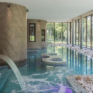 4* Hotel Château De Massillan